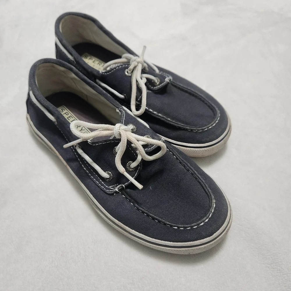 Sperry Boys' Halyard Navy Blue Boat Shoes